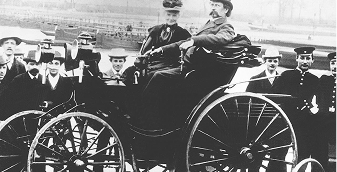 Bertha Benz and Karl Benz in the first motor car